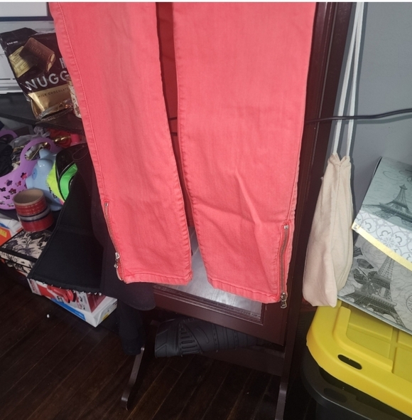 🍁🍂Torrid 18T Stiletto Zip Jegging - Tomato Red Wash - Picture 5 of 8